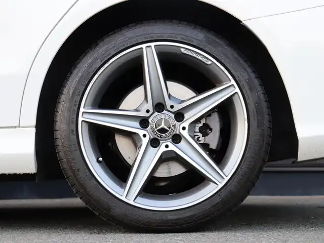 メルセデス・ベンツ Ｃ２００ アバンギャルド AMGライン 静岡県 2018(平30)年 1.8万km ポーラホワイト レーダーセーフティーパッケージ/純正ナビ/ステアリングパイロット/パドルシフト/クルーズコントロール/アイドリングストップ/パワーシート/シートヒーター/シートメモリー/電動格納ミラー/純正マット