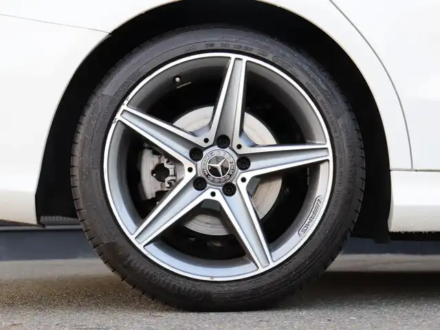 メルセデス・ベンツ Ｃ２００ アバンギャルド AMGライン 静岡県 2018(平30)年 1.8万km ポーラホワイト レーダーセーフティーパッケージ/純正ナビ/ステアリングパイロット/パドルシフト/クルーズコントロール/アイドリングストップ/パワーシート/シートヒーター/シートメモリー/電動格納ミラー/純正マット