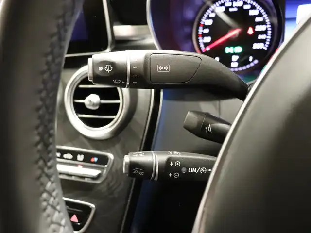 メルセデス・ベンツ Ｃ２００ アバンギャルド AMGライン 静岡県 2018(平30)年 1.8万km ポーラホワイト レーダーセーフティーパッケージ/純正ナビ/ステアリングパイロット/パドルシフト/クルーズコントロール/アイドリングストップ/パワーシート/シートヒーター/シートメモリー/電動格納ミラー/純正マット