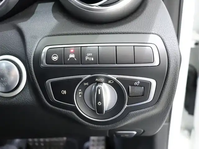メルセデス・ベンツ Ｃ２００ アバンギャルド AMGライン 静岡県 2018(平30)年 1.8万km ポーラホワイト レーダーセーフティーパッケージ/純正ナビ/ステアリングパイロット/パドルシフト/クルーズコントロール/アイドリングストップ/パワーシート/シートヒーター/シートメモリー/電動格納ミラー/純正マット