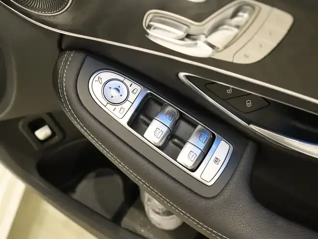 メルセデス・ベンツ Ｃ２００ アバンギャルド AMGライン 静岡県 2018(平30)年 1.8万km ポーラホワイト レーダーセーフティーパッケージ/純正ナビ/ステアリングパイロット/パドルシフト/クルーズコントロール/アイドリングストップ/パワーシート/シートヒーター/シートメモリー/電動格納ミラー/純正マット