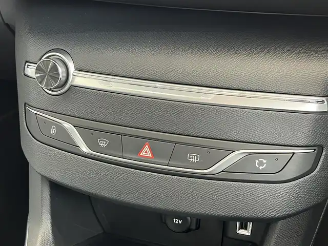 プジョー ３０８ テックパックED ブルーHDi 山形県 2020(令2)年 1.4万km パール ・純正ナビ/・レーンキープアシスト/・アイドリングストップ/・ETC/・オートライト/・アダプティブクルーズコントロール/・ブラインドスポットモニター/・コーナーセンサー/・バックカメラ/・衝突軽減ブレーキ/・applecarplay/androidauto/・AM/FM/Bluetooth/USB