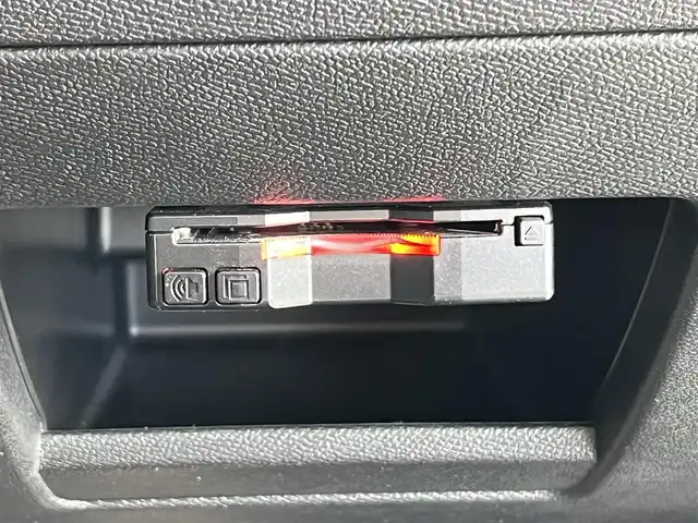 プジョー ３０８ テックパックED ブルーHDi 山形県 2020(令2)年 1.4万km パール ・純正ナビ/・レーンキープアシスト/・アイドリングストップ/・ETC/・オートライト/・アダプティブクルーズコントロール/・ブラインドスポットモニター/・コーナーセンサー/・バックカメラ/・衝突軽減ブレーキ/・applecarplay/androidauto/・AM/FM/Bluetooth/USB