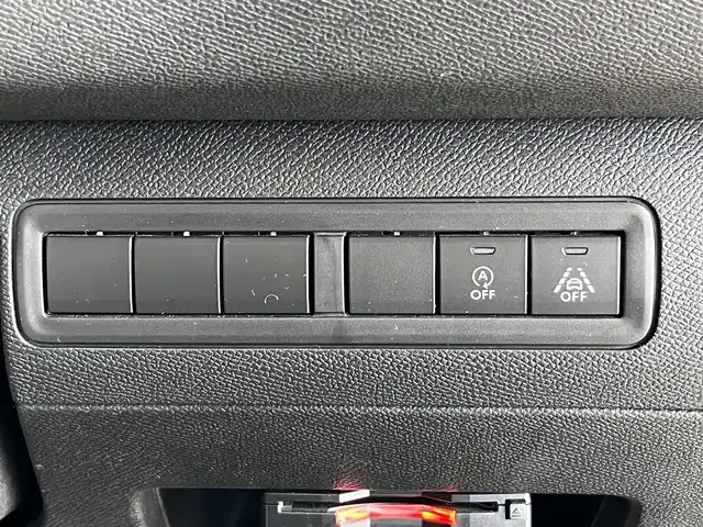 プジョー ３０８ テックパックED ブルーHDi 山形県 2020(令2)年 1.4万km パール ・純正ナビ/・レーンキープアシスト/・アイドリングストップ/・ETC/・オートライト/・アダプティブクルーズコントロール/・ブラインドスポットモニター/・コーナーセンサー/・バックカメラ/・衝突軽減ブレーキ/・applecarplay/androidauto/・AM/FM/Bluetooth/USB