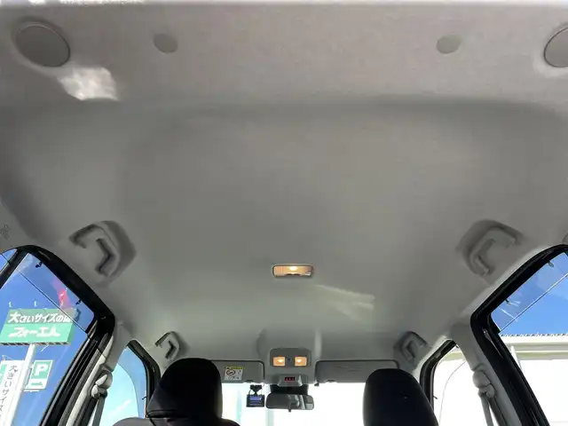 トヨタ ライズ G 群馬県 2023(令5)年 4.3万km ブラックマイカメタリック 安全装備/・衝突軽減ブレーキ/・コーナーセンサー/・横滑り防止/・レーンキープアシスト/・オートライト/・オートハイビーム/純正9インチナビ/・AM/FM/フルセグTV/・CD/DVD/SD/・HDMI/USB/バックカメラ/LEDヘッドライト/前席シートヒーター/前後ドライブレコーダー/純正フロアマット/純正ドアバイザー/純正16インチアルミホイール/スマートキー/プッシュスタート