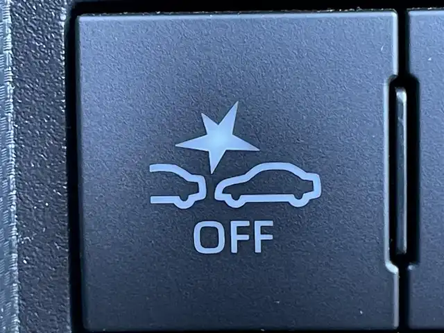 トヨタ ライズ G 群馬県 2023(令5)年 4.3万km ブラックマイカメタリック 安全装備/・衝突軽減ブレーキ/・コーナーセンサー/・横滑り防止/・レーンキープアシスト/・オートライト/・オートハイビーム/純正9インチナビ/・AM/FM/フルセグTV/・CD/DVD/SD/・HDMI/USB/バックカメラ/LEDヘッドライト/前席シートヒーター/前後ドライブレコーダー/純正フロアマット/純正ドアバイザー/純正16インチアルミホイール/スマートキー/プッシュスタート