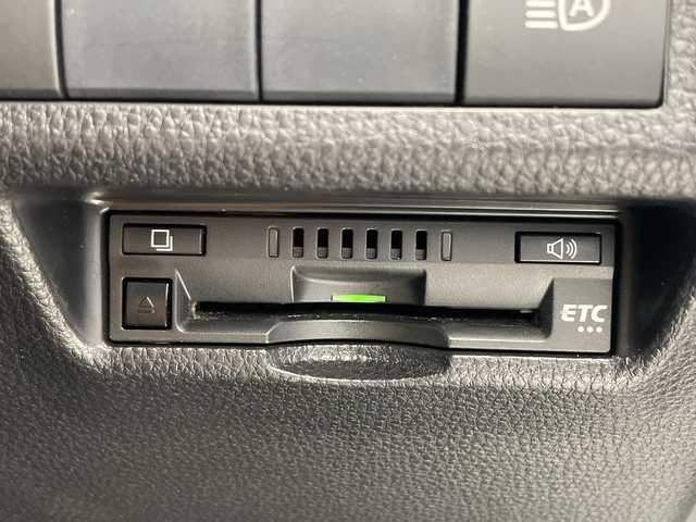 トヨタ ＲＡＶ４ G Zパッケージ 千葉県 2019(令1)年 4.4万km ホワイトパールクリスタルシャイン 純正ナビ/　CD/DVD/Bluetooth/フルセグTV/トヨタセーフティセンス/レーダークルーズコントロール/レーンキープアシスト/衝突軽減ブレーキ/クリアランスソナー/ブラインドスポットモニター/先行車発進警報/ロードサインアシスト/ダウンヒルアシスト/電動パーキング/オートホールド/オートハイビーム/パワーシート/シートメモリー（運転席）/パワーバックドア/デジタルインナーミラー/ステアリングヒーター/ビルトインETC/LEDライト/フォグランプ/フロアマット