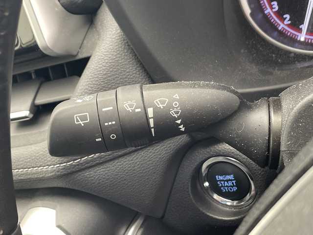 トヨタ ＲＡＶ４ G Zパッケージ 千葉県 2019(令1)年 4.4万km ホワイトパールクリスタルシャイン 純正ナビ/　CD/DVD/Bluetooth/フルセグTV/トヨタセーフティセンス/レーダークルーズコントロール/レーンキープアシスト/衝突軽減ブレーキ/クリアランスソナー/ブラインドスポットモニター/先行車発進警報/ロードサインアシスト/ダウンヒルアシスト/電動パーキング/オートホールド/オートハイビーム/パワーシート/シートメモリー（運転席）/パワーバックドア/デジタルインナーミラー/ステアリングヒーター/ビルトインETC/LEDライト/フォグランプ/フロアマット