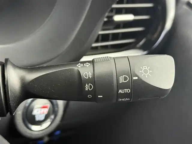 トヨタ ハイラックス Z GRスポーツ 愛知県 2022(令4)年 1.7万km アティチュードブラックマイカ トヨタセーフティセンス/　・プリクラッシュセーフティ/　・レーンキープアシスト/　・アダプティブクルーズコントロール/　・クリアランスソナー/純正ナビ付ディスプレイオーディオ/　ーBT/フルセグTV/AppleCarPlay/AndroidAuto/３６０度カメラ/前後ドラレコ/ハーフレザーシート/運転席パワーシート/パドルシフト/純正１８インチＡＷ/スマートキー×２