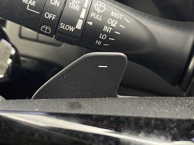 スズキ スペーシア カスタム HYBRID XS ターボ 秋田県 2024(令6)年 3.1万km ピュアホワイトパール/ブラック2トーン 4WD/スズキセーフティサポート　/純正メモリナビ　/　　CD/DVD/BT/フルセグTV/全方位カメラ　/両側パワースライドドア　/レーダークルーズコントロール　/LEDオートライト　/ハーフレザーシート　/前席シートヒーター　/純正15インチアルミホイール/ヘッドアップディスプレイ/パドルシフト/アイドリングストップ/ステアリングスイッチ/リアサンシェード/スマートキー