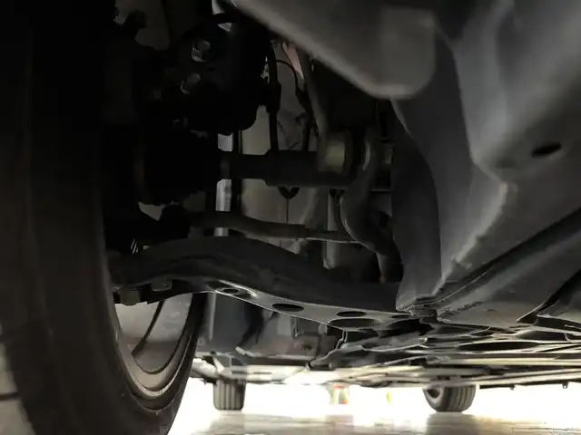 トヨタ プリウス Sツーリングセレクション 三重県 2019(令1)年 5.7万km エモーショナルレッドⅡ ハイブリッド/FF/インパネCVT/純正 9インチナビ NSZT-Y68T/（AM/FM/CD/DVD/TV/SD/SDREC/Bluetooth）/バックガイドモニター/フルエアロ/ドライブレコーダー 前方/ビルトイン ETC/Toyota Safety Sense/●プリクラッシュセーフティ［PCS］/●レーンディパーチャーアラート［LDA］（ステアリング制御機能付）/●ふらつき警報/●オートハイビーム/●レーダークルコン（全車速追従機能付）/・【OP】ITS Connect/・【OP】インテリジェントクリアランスソナー［パーキングサポートブレーキ（静止物）］/装備/・合成皮革シート（黒）/・シートヒーター（D/N）/・オートライト/・LED ヘッドランプ＆フロントフォグランプ/・オートエアコン/・ステアリングスイッチ/・プッシュスタート/・純正17inAW/・保/取/ナビ取/など