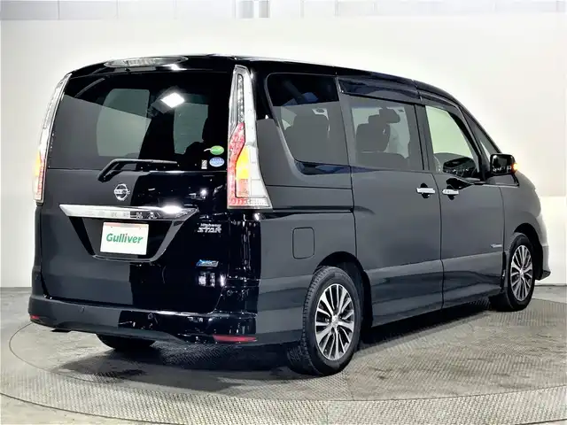 日産 セレナ