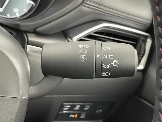 マツダ ＣＸ－５ XD ブラックトーンエディション 埼玉県 2022(令4)年 1.4万km ソウルレッドクリスタルM サンルーフ　ＢＯＳＥサウンド　３６０度ビューモニター　マツダコネクト１０．２５型ナビ　ＢＳＭ　ＨＵＤ　レーダークルーズコントロール　前後ドラレコ　黒半革シート　ＥＴＣ　シートヒーター　パワーバックドア