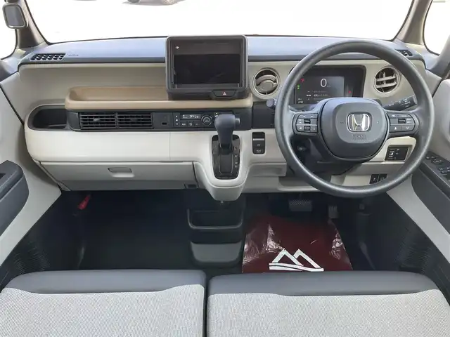 ホンダ Ｎ ＢＯＸ 宮崎県 2025(令7)年 0.1万km プラチナホワイトパール 【2503059198】/AIS検査済み社外パーツ取付有/WEDS　マッドヴァンス07（社外）/TOYOオープンカントリーR/T（社外）/ダムド　Angieフェイスチェンジキット（N BOX)（社外）/サイドドアガーニッシュ （N BOX)（社外）/Honda SENSING /　近距離衝突軽減ブレーキ/　急アクセル抑制機能/　誤発進抑制機能（前方・後方）/　歩行者事故低減ステアリング/　路外逸脱抑制機能/　渋滞追従機能付きアダプティブクルーズコントロール（ACC）/　車線維持支援システム（LKAS）/　先行車発進お知らせ機能/　標識認識機能/　オートハイビーム/片側パワースライド/LEDライト/シートヒーター/USB端子