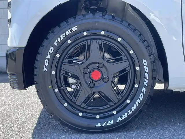 ホンダ Ｎ ＢＯＸ 宮崎県 2025(令7)年 0.1万km プラチナホワイトパール 【2503059198】/AIS検査済み社外パーツ取付有/WEDS　マッドヴァンス07（社外）/TOYOオープンカントリーR/T（社外）/ダムド　Angieフェイスチェンジキット（N BOX)（社外）/サイドドアガーニッシュ （N BOX)（社外）/Honda SENSING /　近距離衝突軽減ブレーキ/　急アクセル抑制機能/　誤発進抑制機能（前方・後方）/　歩行者事故低減ステアリング/　路外逸脱抑制機能/　渋滞追従機能付きアダプティブクルーズコントロール（ACC）/　車線維持支援システム（LKAS）/　先行車発進お知らせ機能/　標識認識機能/　オートハイビーム/片側パワースライド/LEDライト/シートヒーター/USB端子