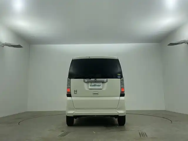 ホンダ Ｎ ＢＯＸ SSパッケージ 岡山県 2015(平27)年 7万km プレミアムホワイトパール 純正7インチナビ/バックカメラ/FM/AM/Bluetooth/フルセグ/CD/DVD/あんしんパッケージ/シティブレーキアクティブシステム/前席用i-サイドエアバッグシステム/サイドカーテンエアバッグシステム/両側パワースライドドア/ETC/純正14インチアルミホイール/純正フロアマット