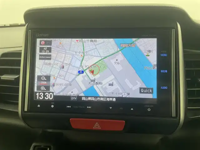 ホンダ Ｎ ＢＯＸ SSパッケージ 岡山県 2015(平27)年 7万km プレミアムホワイトパール 純正7インチナビ/バックカメラ/FM/AM/Bluetooth/フルセグ/CD/DVD/あんしんパッケージ/シティブレーキアクティブシステム/前席用i-サイドエアバッグシステム/サイドカーテンエアバッグシステム/両側パワースライドドア/ETC/純正14インチアルミホイール/純正フロアマット