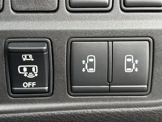 日産 セレナ ハイウェイスター G 福岡県 2017(平29)年 6万km ダイヤモンドブラック 前後ドラレコ/クルーズコントロール/純正ナビ/フルセグTV/後席モニター/BT/純正ETC/純正アルミホイール/オートライト/プッシュスタート/スマートキー/横滑り防止装置/衝突被害軽減システム/Wサイドエアバッグ/カーテンエアバッグ/パーキングアシスト/前後車外カメラ/ABS/前後コーナーセンサー/両側パワスラ