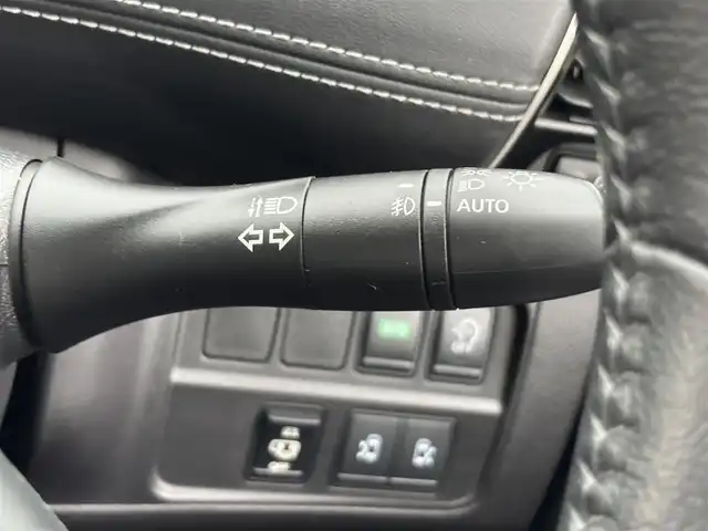 日産 セレナ ハイウェイスター G 福岡県 2017(平29)年 6万km ダイヤモンドブラック 前後ドラレコ/クルーズコントロール/純正ナビ/フルセグTV/後席モニター/BT/純正ETC/純正アルミホイール/オートライト/プッシュスタート/スマートキー/横滑り防止装置/衝突被害軽減システム/Wサイドエアバッグ/カーテンエアバッグ/パーキングアシスト/前後車外カメラ/ABS/前後コーナーセンサー/両側パワスラ