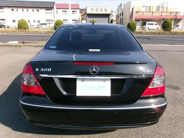 メルセデス・ベンツ Ｅ３２０ CDI アバンギャルド 三重県 2007(平19)年 12.7万km 黒 ♪車検 令和8年5月24日迄/♪ディーゼル/ターボ/♪サンルーフ/黒革シート/前席メモリ付パワーシート/前席シートヒーター/コーナーセンサー/純正17インチAW/HIDヘッドライト/フォグライト/リアフォグライト/オートライト/ウィンカーミラー/オートリトラクタブルミラー/スモークフィルム/キーレスキー×2/革巻ステアリング/クルーズコントロール/ウッドパネル/フロアマット/ETC/サイド/カーテンエアバック