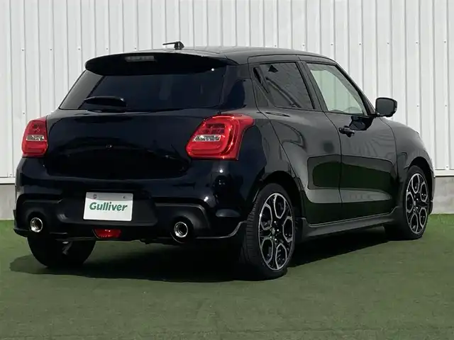 スズキ スイフト スポーツ 香川県 2022(令4)年 1万km スーパーブラックパール 登録時走行距離：9655km/デュアルセンサーブレーキサポート/レーンキープアシスト/レーダークルーズコントロール/クリアランスソナー/ブラインドスポットモニター/横滑り防止装置/パドルシフト/MTモード付AT/アルミペダル/シートヒーター/ビルトインETC/前後ドライブレコーダー/革巻きステアリング/ステアリングスイッチ/プッシュスタート/スマートキー