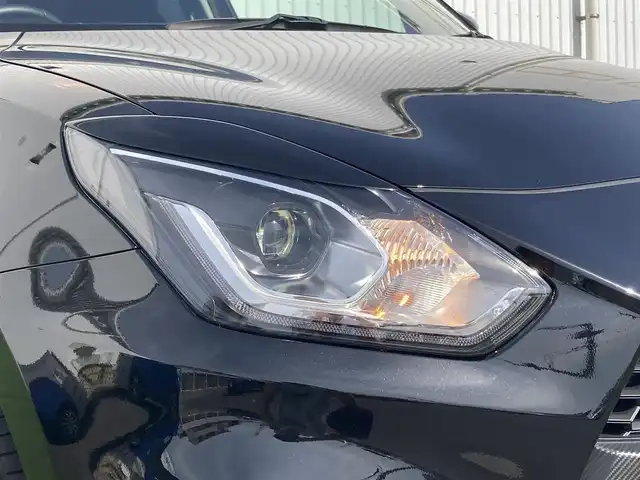 スズキ スイフト スポーツ 香川県 2022(令4)年 1万km スーパーブラックパール 登録時走行距離：9655km/デュアルセンサーブレーキサポート/レーンキープアシスト/レーダークルーズコントロール/クリアランスソナー/ブラインドスポットモニター/横滑り防止装置/パドルシフト/MTモード付AT/アルミペダル/シートヒーター/ビルトインETC/前後ドライブレコーダー/革巻きステアリング/ステアリングスイッチ/プッシュスタート/スマートキー
