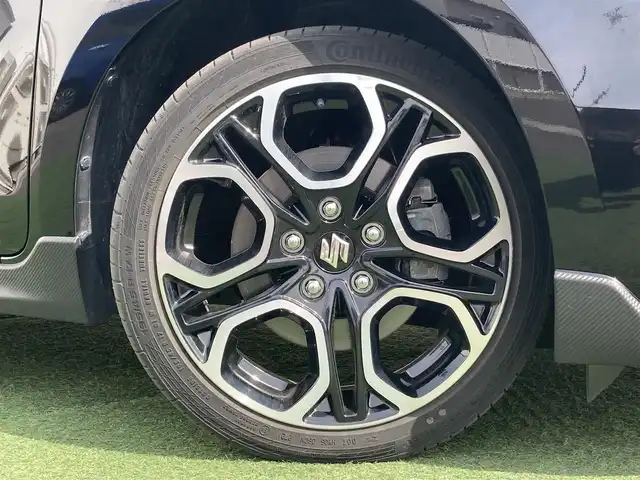 スズキ スイフト スポーツ 香川県 2022(令4)年 1万km スーパーブラックパール 登録時走行距離：9655km/デュアルセンサーブレーキサポート/レーンキープアシスト/レーダークルーズコントロール/クリアランスソナー/ブラインドスポットモニター/横滑り防止装置/パドルシフト/MTモード付AT/アルミペダル/シートヒーター/ビルトインETC/前後ドライブレコーダー/革巻きステアリング/ステアリングスイッチ/プッシュスタート/スマートキー