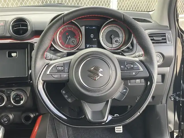 スズキ スイフト スポーツ 香川県 2022(令4)年 1万km スーパーブラックパール 登録時走行距離：9655km/デュアルセンサーブレーキサポート/レーンキープアシスト/レーダークルーズコントロール/クリアランスソナー/ブラインドスポットモニター/横滑り防止装置/パドルシフト/MTモード付AT/アルミペダル/シートヒーター/ビルトインETC/前後ドライブレコーダー/革巻きステアリング/ステアリングスイッチ/プッシュスタート/スマートキー