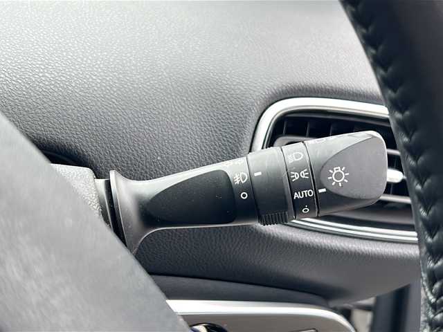 トヨタ プリウス ＰＨＶ S ナビパッケージ 茨城県 2017(平29)年 3.3万km ホワイトパールクリスタルシャイン モデリスタエアロ/純正11.6 インチナビゲーション/Bluetooth/フルセグTV/バックカメラ/トヨタセーフティセンス/・プリクラッシュセーフティ/・レーンディパーチャーアラート/・アダプティブハイビームシステム/・レーダークルーズコントロール/ビルトインETC2.0/ステアリングヒーター/純正17インチAW/オートライト/LEDヘッドライト
