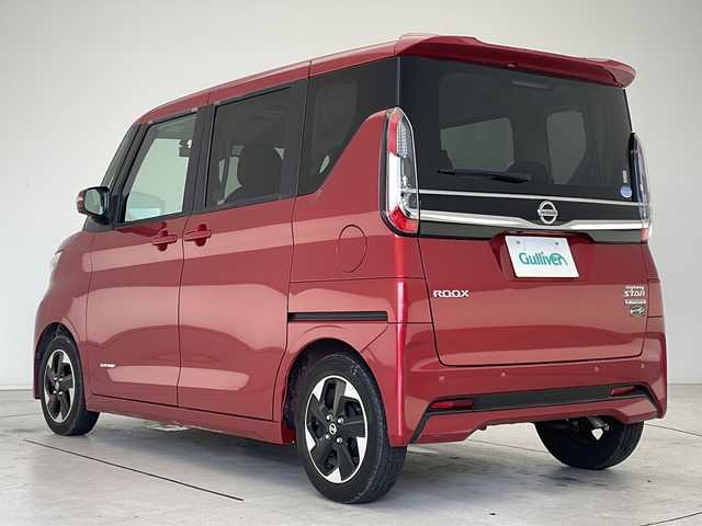 日産 ルークス ハイウェイスター X 愛知県 2021(令3)年 2.1万km スパークリングレッドM 衝突軽減システム/純正ナビ/全方位カメラ/パワースライドドア/ワンセグ/ＣＤ/Bluetooth/バックカメラ/イージーオープン機能/コーナーセンサー/純正アルミホイール/LEDヘッドライト/ドライブレコーダー/ステアリングスイッチ/スマートキー/プッシュスタート