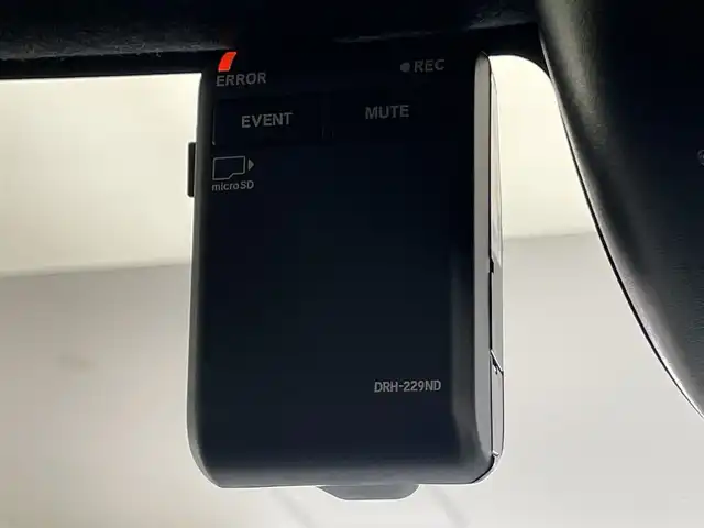 ホンダ Ｎ ＢＯＸ カスタム ターボ 愛知県 2024(令6)年 0.4万km プレミアムサンライトホワイトパール 純正９型ホンダコネクトナビ　フルセグＴＶ　カープレイ　ハーフレザー　シートヒーター　ＥＴＣ　両側パワースライドドア　ホンダセンシング　衝突軽減　追従クルコン　パドルシフト　純正ドラレコ　ＬＥＤ　禁煙車