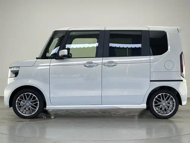 ホンダ Ｎ ＢＯＸ カスタム ターボ 愛知県 2024(令6)年 0.4万km プレミアムサンライトホワイトパール 純正９型ホンダコネクトナビ　フルセグＴＶ　カープレイ　ハーフレザー　シートヒーター　ＥＴＣ　両側パワースライドドア　ホンダセンシング　衝突軽減　追従クルコン　パドルシフト　純正ドラレコ　ＬＥＤ　禁煙車