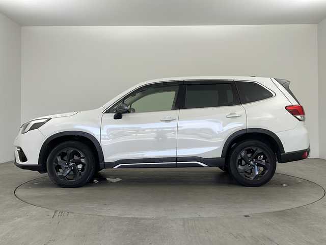 スバル フォレスター スポーツ 兵庫県 2021(令3)年 1.6万km クリスタルホワイトP ・純正8インチナビ＆TV＆BT＆CD＆DVD＆USB/・DAITONE SOUND/・レーダークルーズコントロール/・レーンキープアシスト/・車線逸脱警報/・オートマチックハイビーム/・ブラインドスポットモニター/・ドライバーモニタリングシステム/・フロント/サイド/バック カメラ/・ハーフレザーシート/・前席パワーシート/・全席シートヒーター/・パワーバックドア/・ステアリングヒーター/・衝突軽減ブレーキ/・電動パーキングブレーキ/・ブレーキホールド/・デジタルインナーミラー/・純正18インチAW/・ヒルディセントコントロール/・LEDヘッドライト/・ドライブレコーダー/・ETC/・純正フロアマット/・プッシュスタート/・スペアキー