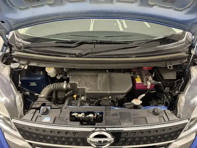 日産 デイズ ルークス ハイウェイスターX Gパッケージ 三重県 2017(平29)年 6.1万km オーシャンブルーP ガソリン/FF/インパネCVT/純正 7インチナビ MM516D-W/（AM/FM/CD/DVD/Blu-ray/SD/iPod/USB/MUSIC STOCKER/AUX/VTR/HDMI/TV）/アラウンドビューモニター/両側パワースライドドア/ドライブレコーダー 前方/ETC/安全/・エマージェンシーブレーキ/・踏み間違い衝突防止アシスト/・ハイビームアシスト/・VDC（ビークルダイナミクスコントロール）/装備/・オートエアコン/・オートライトシステム/・LEDヘッドランプ/・フロントフォグランプ/・電動格納ドアミラー/・リヤシーリングファン（『ナノイー』）/・ステアリングスイッチ/・プッシュスタート/・インテリジェントキー/・SRS デュアル＋サイドエアバッグ/・純正14inAW/・保/取/・インテリジェントキーx2/など