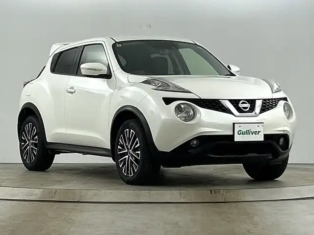 日産 ジューク 15RX Vセレクション 愛知県 2017(平29)年 4.3万km ブリリアントホワイトパール 純正7インチナビ/（CD/DVD/フルセグTV/AM/FM)/衝突軽減ブレーキ/レーンキープアシスト/ETC/ドライブレコーダー/17インチアルミホイール/アイドリングストップ/リアスポイラー/スマートキー/プッシュスタート/フロアマット/LEDヘッドライト/フロントフォグライト