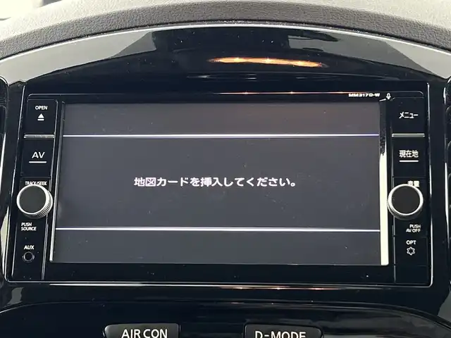 日産 ジューク 15RX Vセレクション 愛知県 2017(平29)年 4.3万km ブリリアントホワイトパール 純正7インチナビ/（CD/DVD/フルセグTV/AM/FM)/衝突軽減ブレーキ/レーンキープアシスト/ETC/ドライブレコーダー/17インチアルミホイール/アイドリングストップ/リアスポイラー/スマートキー/プッシュスタート/フロアマット/LEDヘッドライト/フロントフォグライト