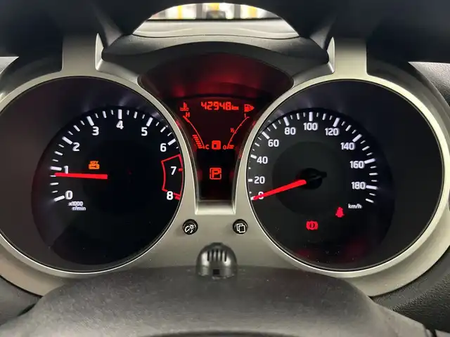 日産 ジューク 15RX Vセレクション 愛知県 2017(平29)年 4.3万km ブリリアントホワイトパール 純正7インチナビ/（CD/DVD/フルセグTV/AM/FM)/衝突軽減ブレーキ/レーンキープアシスト/ETC/ドライブレコーダー/17インチアルミホイール/アイドリングストップ/リアスポイラー/スマートキー/プッシュスタート/フロアマット/LEDヘッドライト/フロントフォグライト