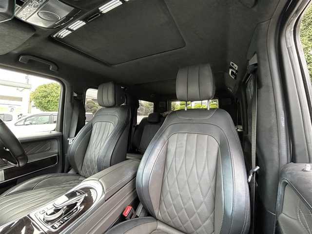 メルセデス・ベンツ ゲレンデヴァーゲン Ｇ４００ｄ マヌファクトゥーアエディション 東京都 2021(令3)年 6.1万km ダイヤモンドホワイト ワンオーナー/マヌファクトゥーアエディション/ガラススライディングルーフ/ブラックナッパ革シート/12.3インチワイドディスプレイナビ/・Burmesterサウンドシステム/・メルセデスミーコネクト/・フルセグTV/360°カメラ/レーダーセーフティパッケージ/・レーンアシスト/・ブレーキアシスト/・ブラインドスポットモニター/ブラックスモークマルチビームLEDヘッドランプ/大型オーバーフェンダー/ブラウンハイグロス木目調ステアリング/前席シートベンチレーション/シートヒーター/後席シートヒーター/社外アルミホイール20インチ（VOSSEN）/純正フロアマット/純正背面タイヤカバー車載/保証書/取扱説明書/スペアキー