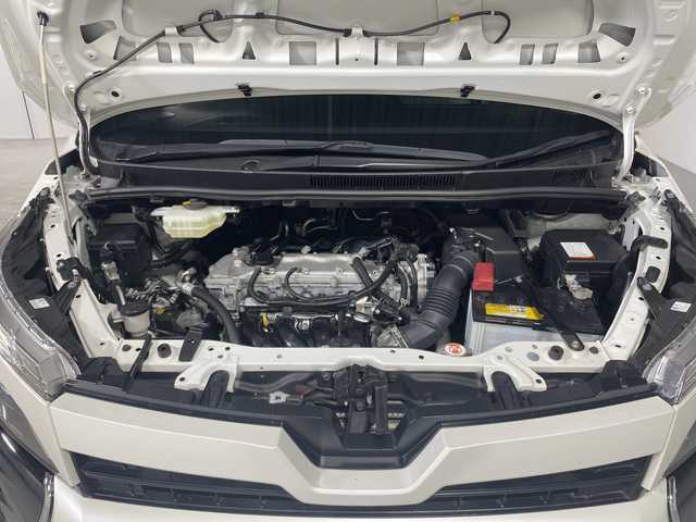 トヨタ ヴォクシー ZS 煌Ⅲ 福岡県 2021(令3)年 4.5万km ホワイトパールクリスタルシャイン ワンオーナー/アルパイン製11インチナビ/Bluetooth/フルセグTV/CD/DVD/後席モニター/両側パワースライドドア/衝突被害軽減ブレーキ/レーンアシスト/コーナーセンサー/クルーズコントロール/ビルトインETC/スペアキー/純正16インチアルミホイール/オートマチックハイビーム/LEDオートライト/電動格納ミラー