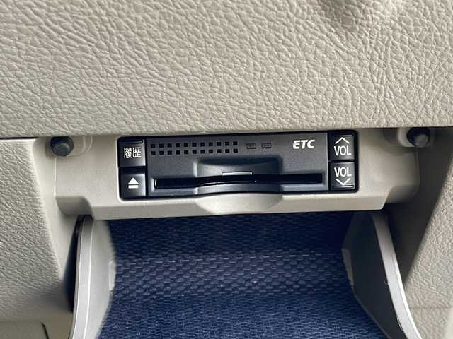 トヨタ マークＸ 300Gプレミアム 新潟県 2007(平19)年 4.3万km クールホワイトパールクリスタルシャイン 純正HDDナビ/CD/MD/ミュージックサーバー/バックカメラ/ETC/パワーシート/ステアリングスイッチ/パーキングアシスト/スマートキー/プッシュスタート/キセノンヘッドライト/オートライト/フォグランプ/社外16インチアルミホイール