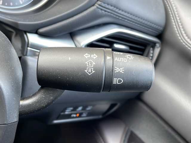 マツダ ＣＸ－８ XD プロアクティブ 静岡県 2019(令1)年 5万km ディープクリスタルブルーマイカ 安全機能/・シティーブレーキサポート/・レーダークルーズコントロール/・ブラインドスポットモニター/・レーンキープアシスト/・ドライバーアテンションアラート/・ロードサインアシスト/純正メーカーナビ/・フルセグTV/・CD/DVD/Bluetooth/ラジオ/主要装備/・全方位モニター/・ヘッドアップディスプレイ/・BOSEサウンドシステム/・シートヒーター/・ステアリングヒーター/・ETC/・アイドリングストップ/・ステアリングリモコン/・オートホールド/・パワーシート/・プッシュスタート/・スマートキー