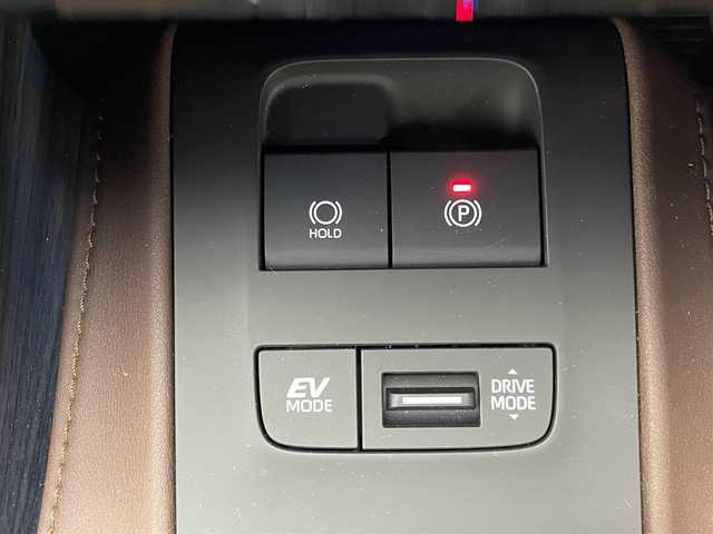 トヨタ ハリアー ハイブリッド Z レザーパッケージ 茨城県 2024(令6)年 1.9万km プラチナホワイトパールマイカ 純正ディスプレイオーディオ/フルセグ再生可/HDMI端子/モデリスタフルエアロ/モデリスタマフラー/JBLプレミアムサウンド/ステアリングヒーター/ヘッドアップディスプレイ/デジタルインナーミラー（前後方録画機能付き）/Toyota Safety Sense/・プリクラッシュセーフティ/・レーントレーシングアシスト/・レーダークルーズコントロール/・アダプティブハイビームシステム/・オートマチックハイビーム/・ロードサインアシスト/・ブラインドスポットモニター/レザーシート/パワーシート/エアシート/電動リアゲート/純正19インチAW/ビルトインETC2.0