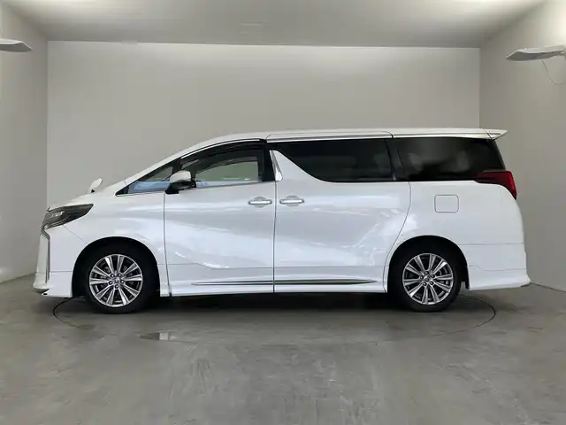 トヨタ アルファード S タイプゴールド 埼玉県 2020(令2)年 3.2万km ホワイトパールクリスタルシャイン 純正ディスプレイオーディオ/ CD DVD フルセグTV Bluetooth/バックカメラ/純正フリップダウンモニター/トヨタセーフティセンス/プリクラッシュセーフティー/レーンディパーチャーアラート/クルーズコントロール/ロードサインアシスト/両側パワースライドドア/モデリスタエアロ/LEDオートライト/オートハイビーム /スマートキー/ETC2.0