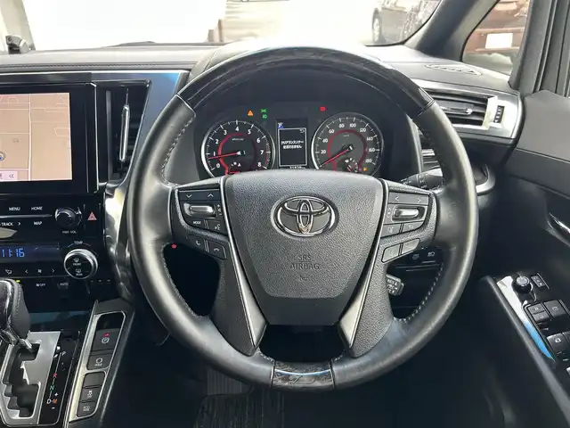 トヨタ アルファード S タイプゴールド 静岡県 2020(令2)年 3.2万km ホワイトパールクリスタルシャイン 純正ディスプレイオーディオ/(CD/DVD/フルセグTV/Bluetooth)/バックカメラ/純正フリップダウンモニター/トヨタセーフティセンス/プリクラッシュセーフティー/レーンディパーチャーアラート/クルーズコントロール/ロードサインアシスト/両側パワースライドドア/モデリスタエアロ/LEDオートライト/オートハイビーム /スマートキー/ETC2.0