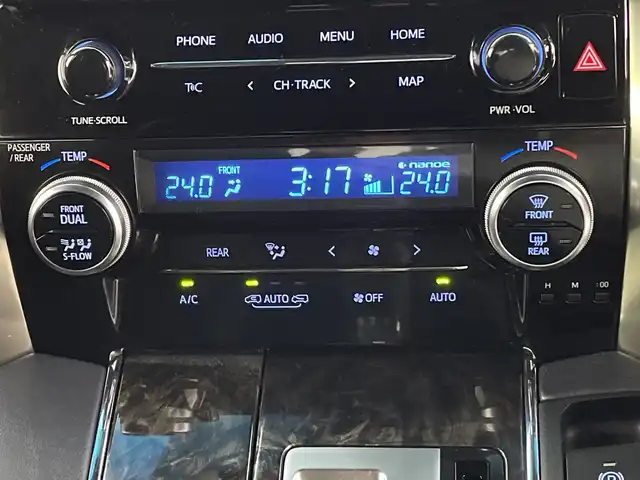 トヨタ アルファードハイブリット S タイプゴールドⅡ 新潟県 2021(令3)年 4.7万km ホワイトパールクリスタルシャイン 4WD/プリクラッシュセーフティ/レーンキープアシスト/純正ナビ/　(ＣＤ／ＢＴ／フルセグ)/バックカメラ/両側パワースライドドア/パワーバックドア/レーダークルーズコントロール/LEDオートライト/ハーフレザーシート/純正17インチアルミホイール/フォグランプ/電格ミラー/ウィンカーミラー/スマートキー/ビルトインETC