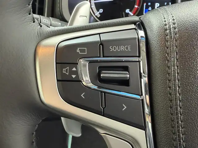 三菱 デリカＤ：５ ブラックエディション 愛知県 2025(令7)年 0.1千km グラファイトグレーメタリック/ブラックマイカ 登録済未使用車/4WD/ディーゼル/ターボ/e-Assist/  　・衝突軽減ブレーキシステム/　　・車線逸脱警報システム/　　・レーダークルーズコントロール/　　・オートマチックハイビーム/　　・BSM/アルパイン11インチナビ/　　CD/DVD/BT/フルセグ/アルパイン12.8インチ後席フリップダウンモニター/マルチアラウンドモニター/革巻きステアリング/ステアリングリモコン/パドルシフト/ステアリングヒーター/本革シート/パワーシート/シートヒーター/キャプテンシート/AC100V/両側パワースライドドア/電動サイドステップ/パワーバックドア/純正LEDヘッドライト/フォグランプ/純正18インチアルミホイール/取扱説明書/保証書/スペアキー