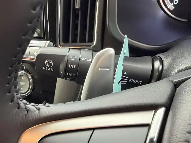 三菱 デリカＤ：５ ブラックエディション 愛知県 2025(令7)年 0.1千km グラファイトグレーメタリック/ブラックマイカ 登録済未使用車/4WD/ディーゼル/ターボ/e-Assist/  　・衝突軽減ブレーキシステム/　　・車線逸脱警報システム/　　・レーダークルーズコントロール/　　・オートマチックハイビーム/　　・BSM/アルパイン11インチナビ/　　CD/DVD/BT/フルセグ/アルパイン12.8インチ後席フリップダウンモニター/マルチアラウンドモニター/革巻きステアリング/ステアリングリモコン/パドルシフト/ステアリングヒーター/本革シート/パワーシート/シートヒーター/キャプテンシート/AC100V/両側パワースライドドア/電動サイドステップ/パワーバックドア/純正LEDヘッドライト/フォグランプ/純正18インチアルミホイール/取扱説明書/保証書/スペアキー