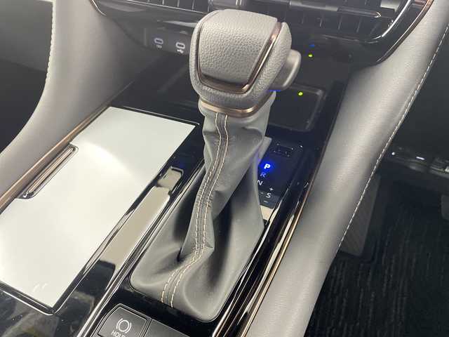 トヨタ アルファードハイブリット Z 道央・札幌 2023(令5)年 1.7万km パール ・4WD/ハイブリッド/・トヨタセーフティセンス/・純正14インチディスプレイ/・ナビ/フルセグ/Miracast/Bluetooth/・パノラミックビューモニター/・左右独立ムーンルーフ/オートルーフシェイド/・オートサイドシェイド/・両側パワースライドドア/・パワーバックドア /・レザーシート/パワーシート/・シートヒーター/ベンチレーション/・ブラインドスポットモニター/・ステアリングヒーター/ミラーヒーター/・LEDオートライト/オートハイビーム/・ビルトインETC/・置くだけ充電