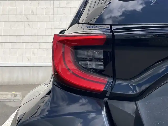 トヨタ ＧＲヤリス RS 静岡県 2022(令4)年 3万km プレシャスブラックパール Toyota Safety Sense/純正ディスプレイオーディオ/　AM FM Bluetooth USB AppleCarPlay AndroidAuto/LEDオートヘッドランプ/レーダークルーズコントロール/オートブレーキホールド/ヘッドアップディスプレイ/ドライブモードセレクト/前後方クリアランスソナー/スマートキー＆プッシュスタート/パドルシフト/ビルトインETC2.0/バックモニター/純正18インチアルミホイール