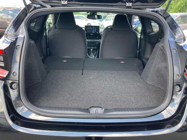 トヨタ ＧＲヤリス RS 愛知県 2022(令4)年 3万km プレシャスブラックパール Toyota Safety Sense/純正ディスプレイオーディオ/　AM FM Bluetooth USB AppleCarPlay AndroidAuto/LEDオートヘッドランプ/レーダークルーズコントロール/オートブレーキホールド/ヘッドアップディスプレイ/ドライブモードセレクト/前後方クリアランスソナー/スマートキー＆プッシュスタート/パドルシフト/ビルトインETC2.0/バックモニター/純正18インチアルミホイール